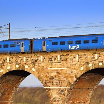 All aboard as Lumo supports businesses with free travel to Blue Earth Summit